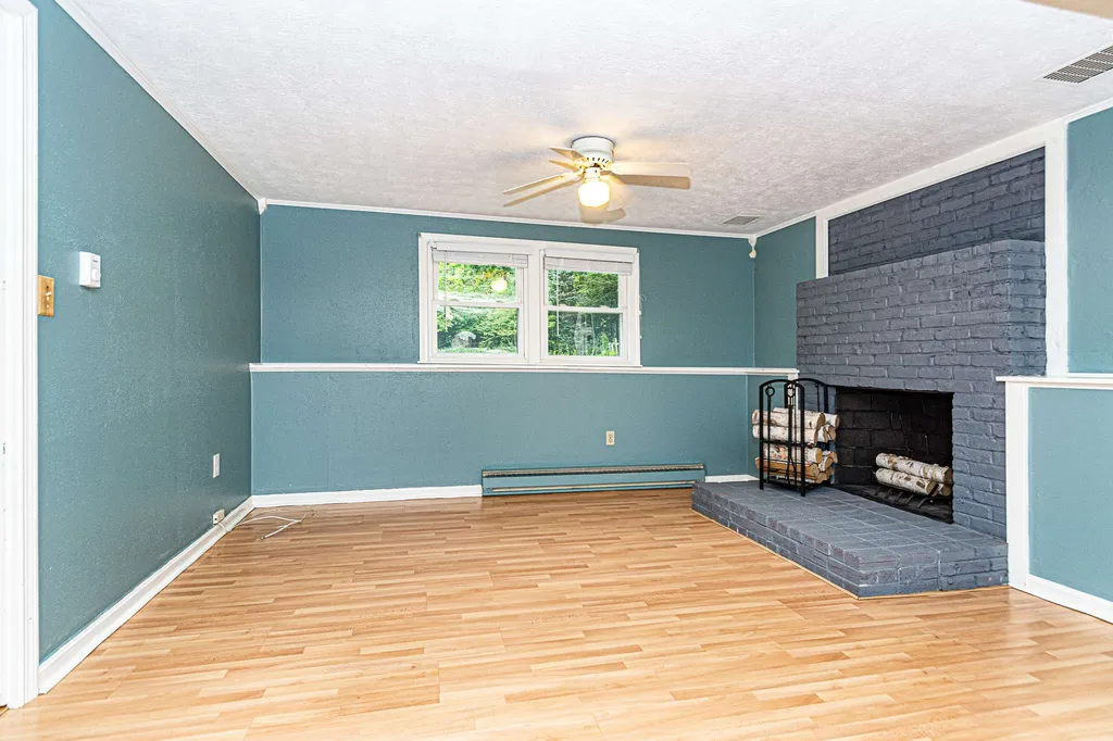193 North Road Sandown NH 03873
