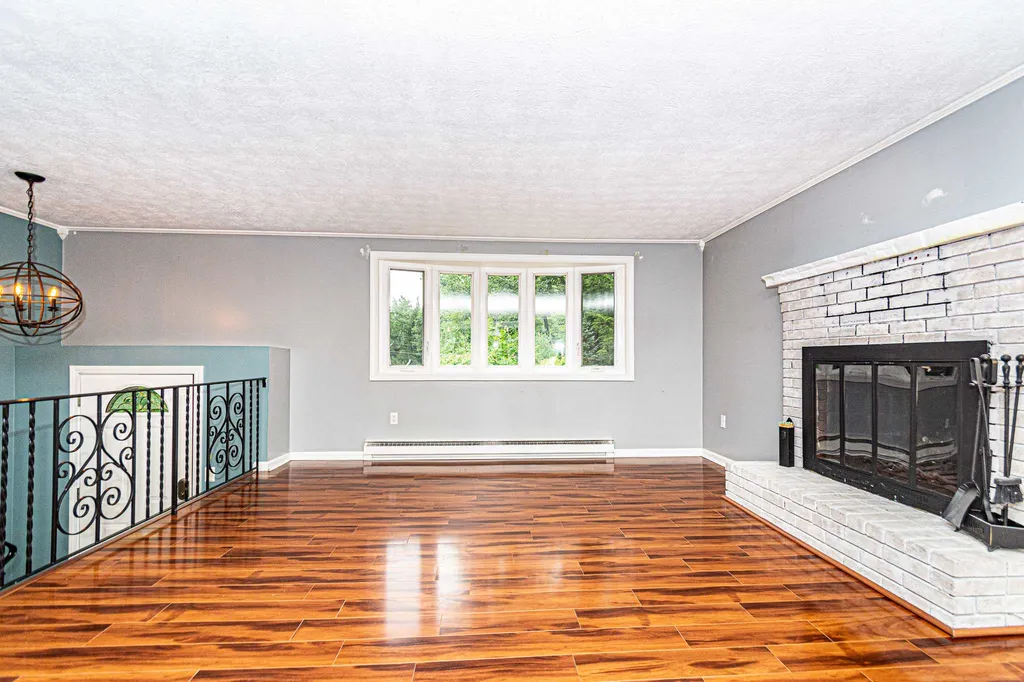193 North Road Sandown NH 03873