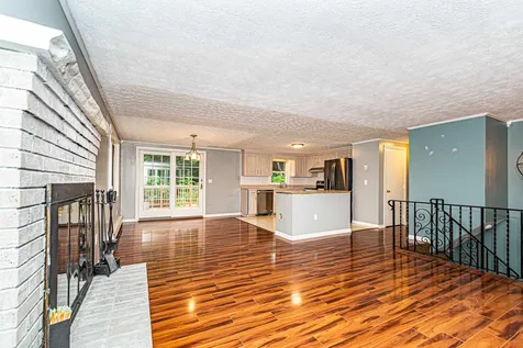 193 North Road Sandown NH 03873