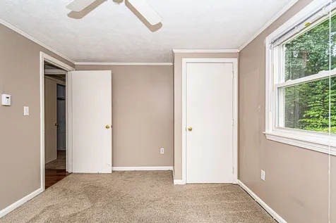 193 North Road Sandown NH 03873
