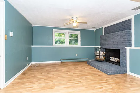 193 North Road Sandown NH 03873