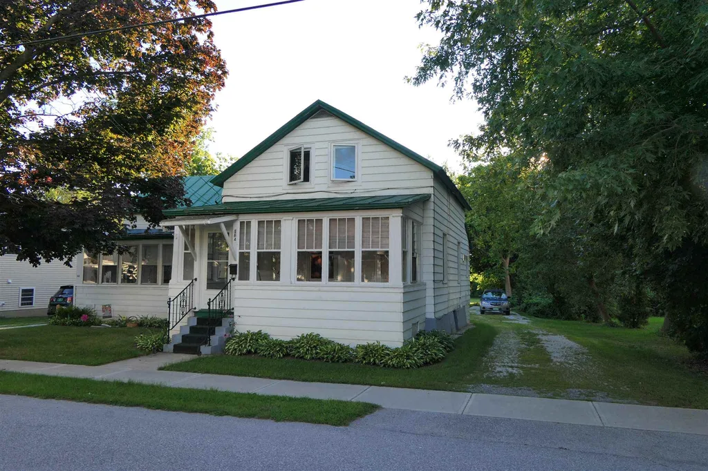 16 Huntington Street St. Albans City VT 05478