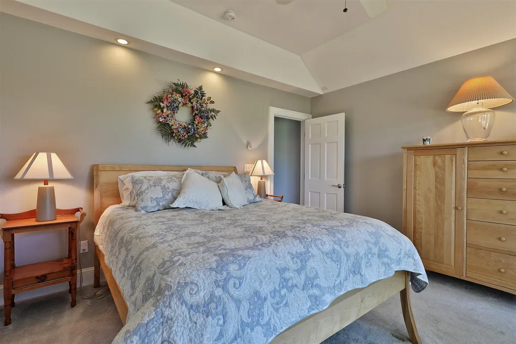 360 Bentley Drive Londonderry VT 05148