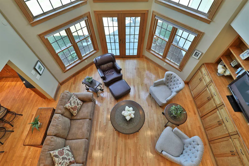 360 Bentley Drive Londonderry VT 05148