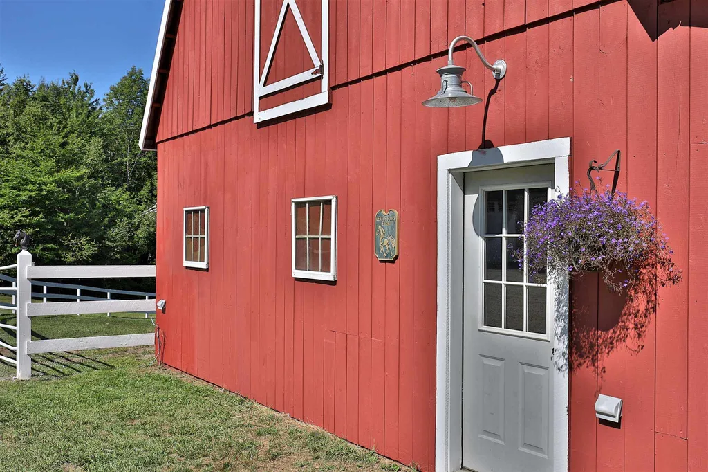360 Bentley Drive Londonderry VT 05148