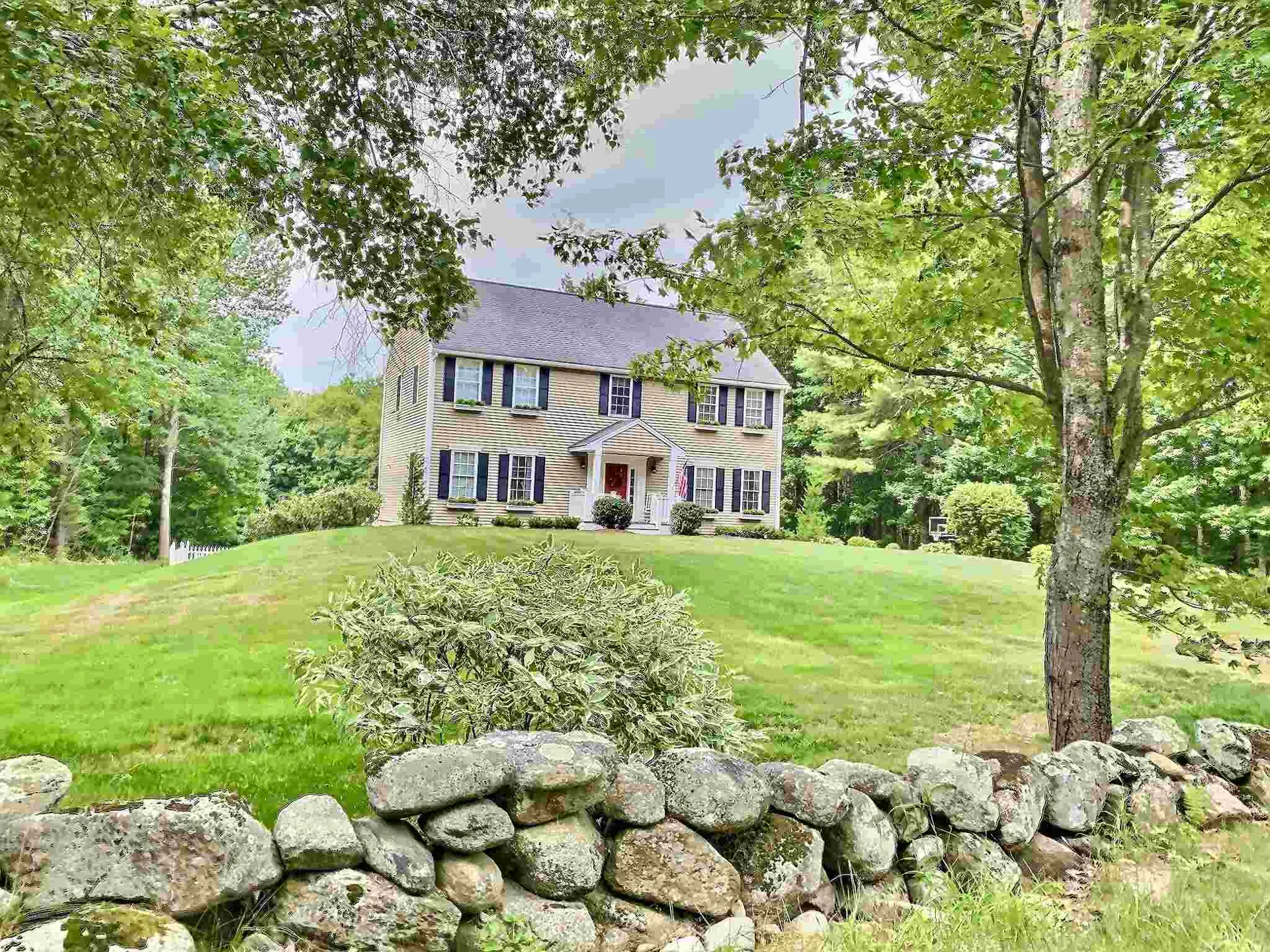141 Page Road New London NH 03257