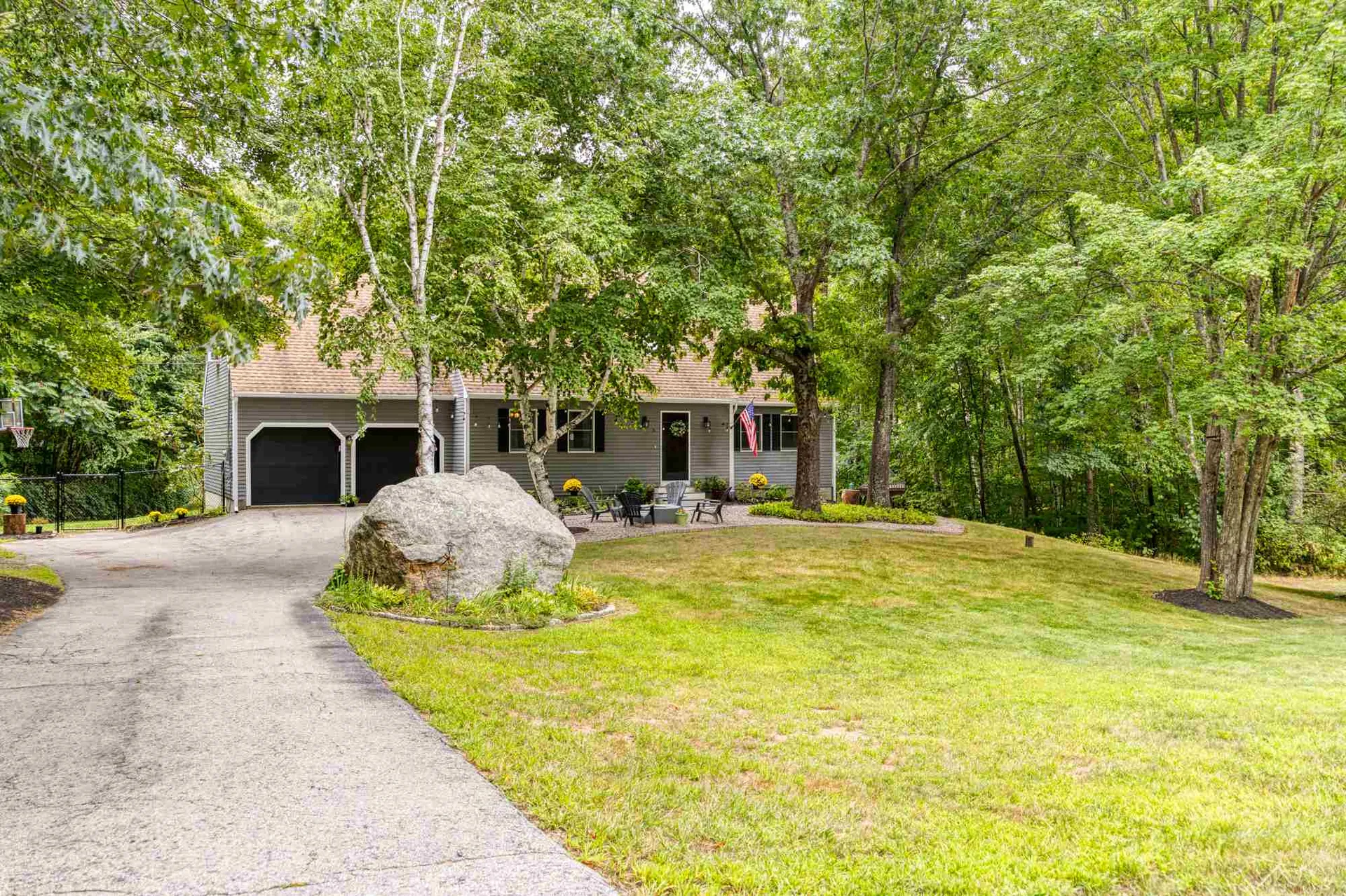 6 Mockingbird Lane Kingston NH 03848