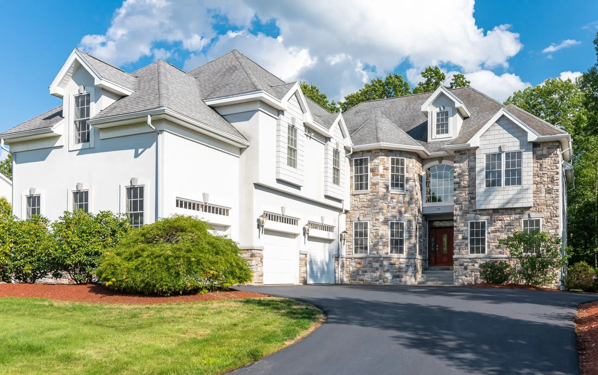 25 Long Hill Road Hollis NH 03049