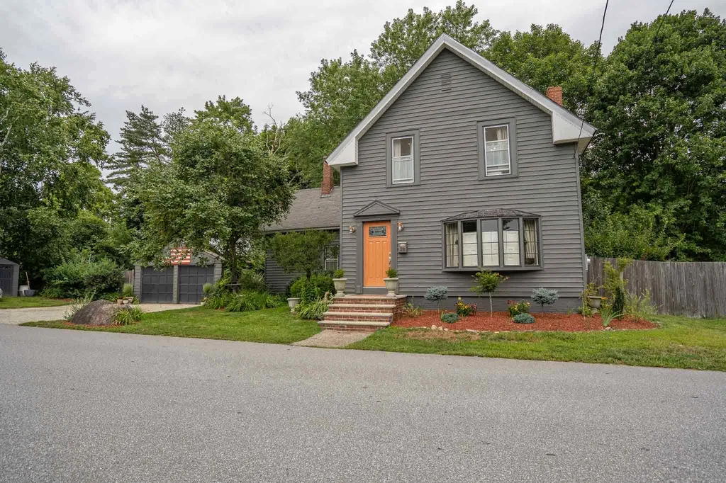 29 Franklin Street Derry NH 03038