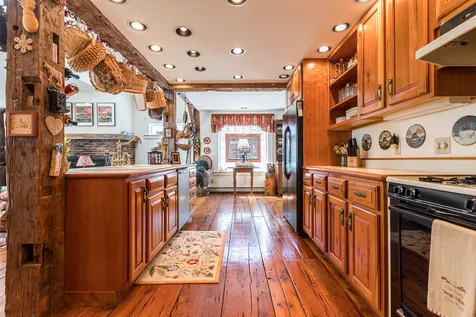 41 Lawrence Hill Road Weston VT 05161