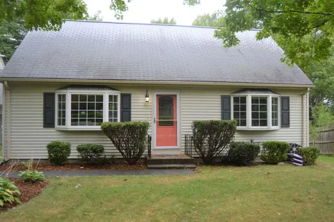 84 Ridgefield Drive Milford NH 03055