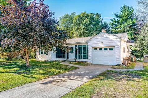 35 Fern Street Burlington VT 05408