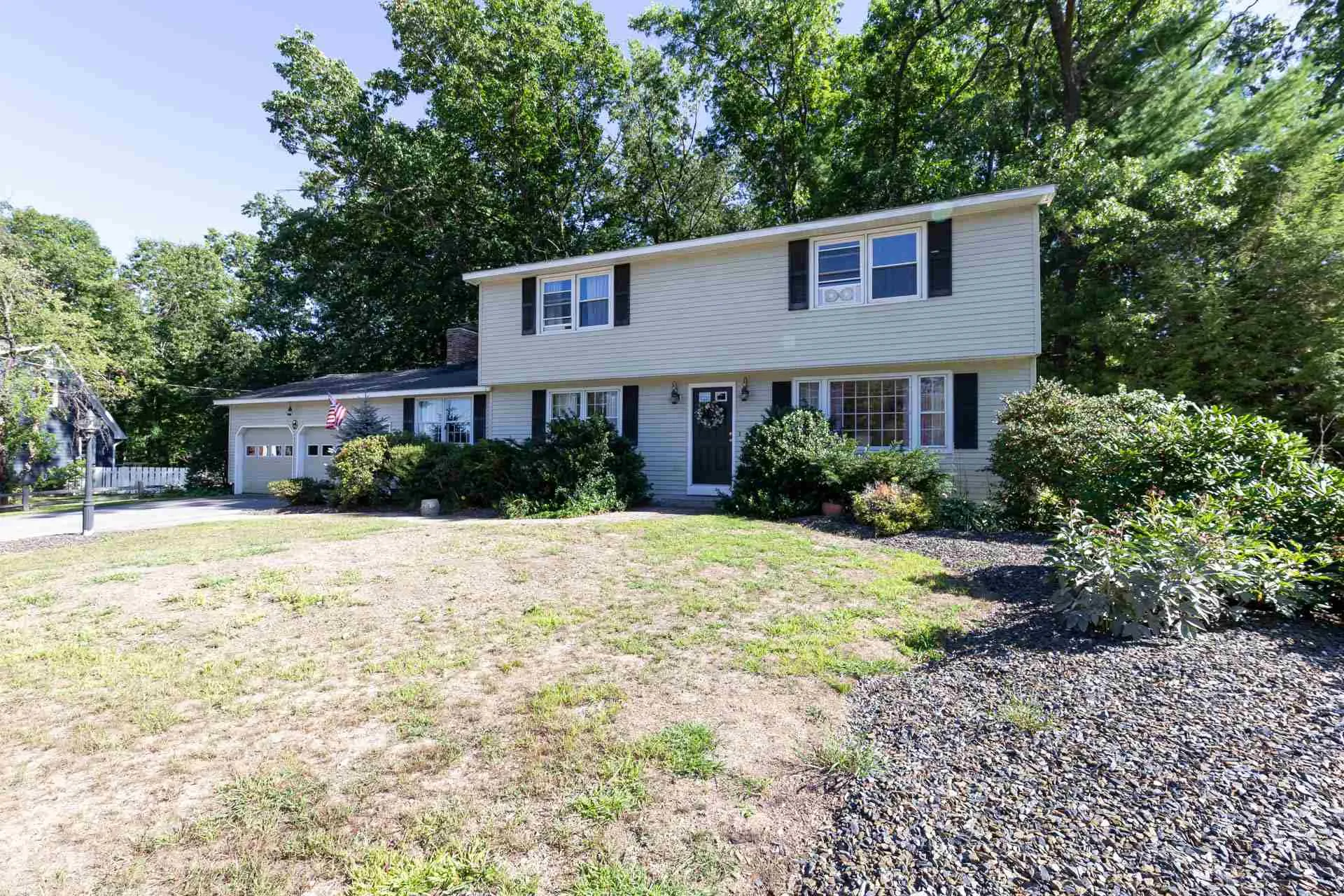 16 Biscayne Parkway Nashua NH 03064
