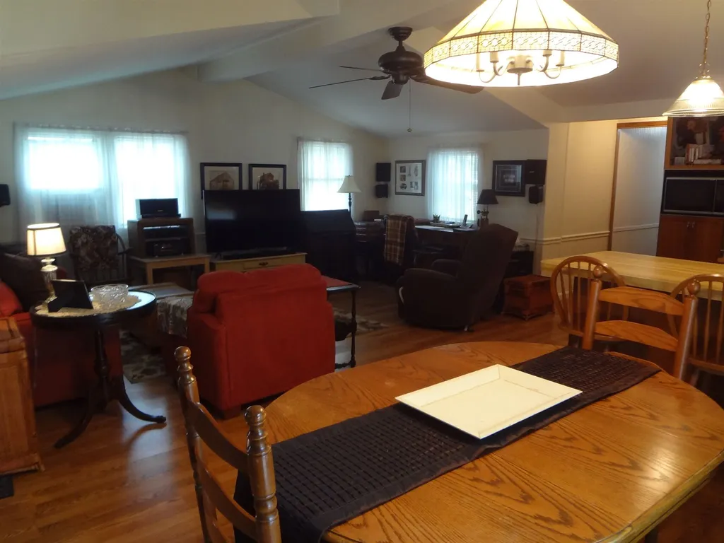 10 North Dewberry Lane Rochester NH 03867