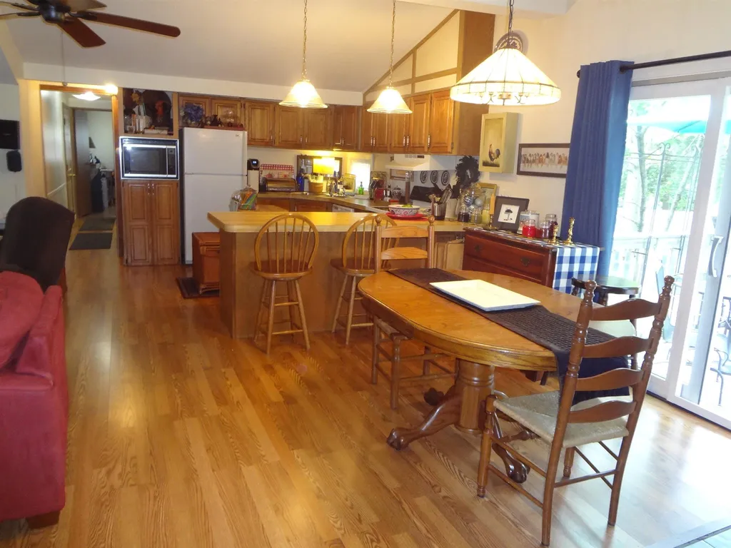 10 North Dewberry Lane Rochester NH 03867