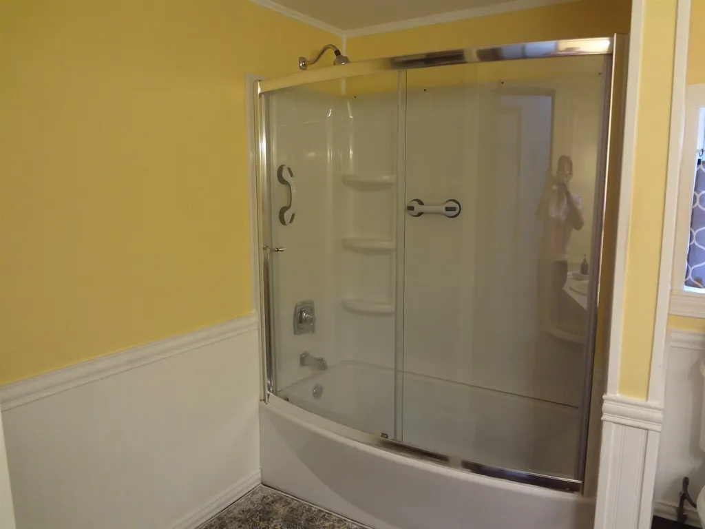 10 North Dewberry Lane Rochester NH 03867