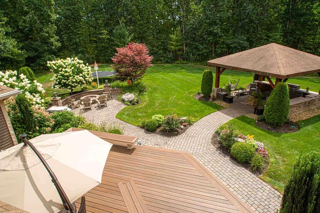 9 Buckhide Road Windham NH 03087