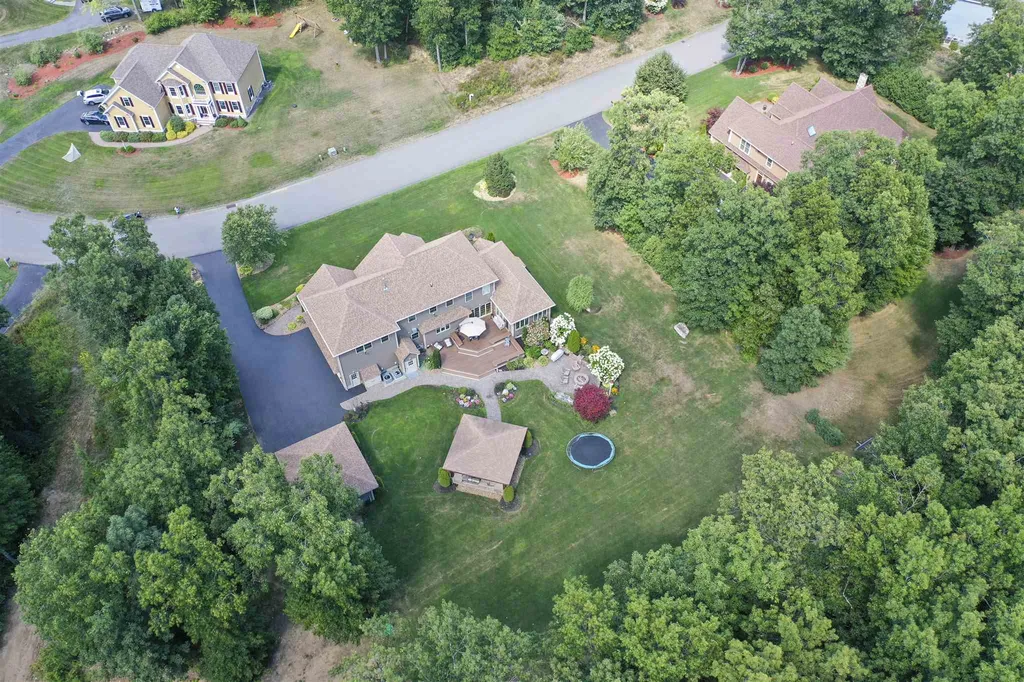 9 Buckhide Road Windham NH 03087