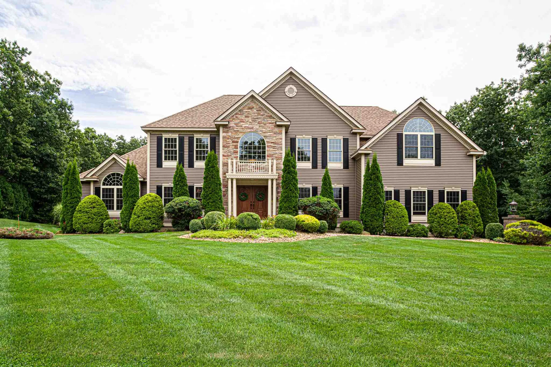 9 Buckhide Road Windham NH 03087