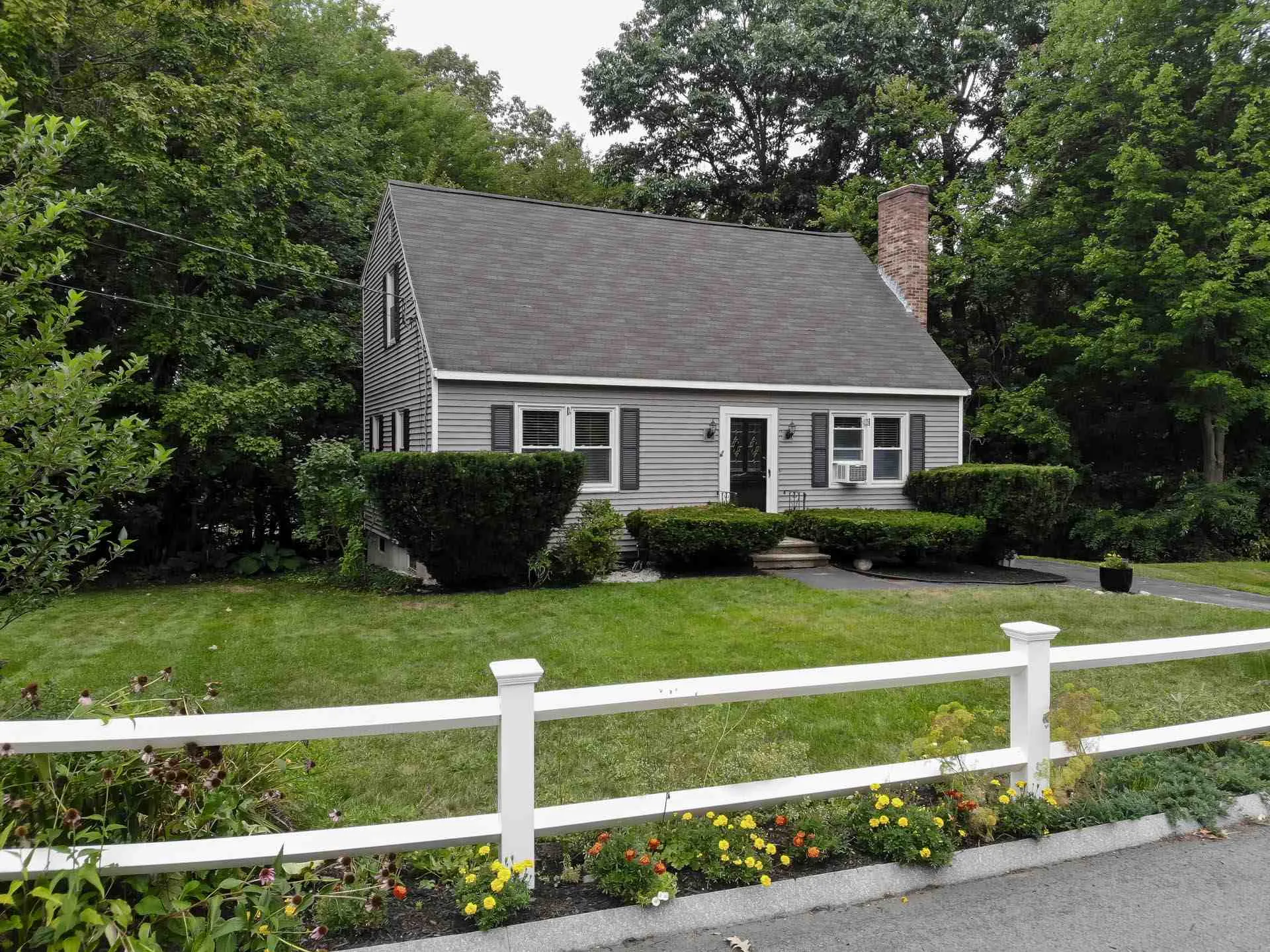 22 Stanley Lane Nashua NH 03062