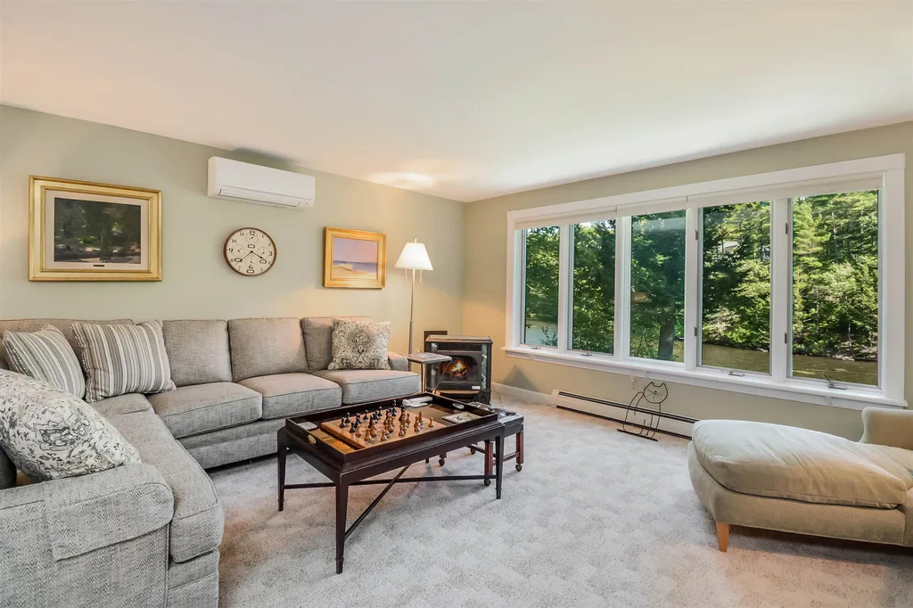 66 Kings Pine Road Wolfeboro NH 03894
