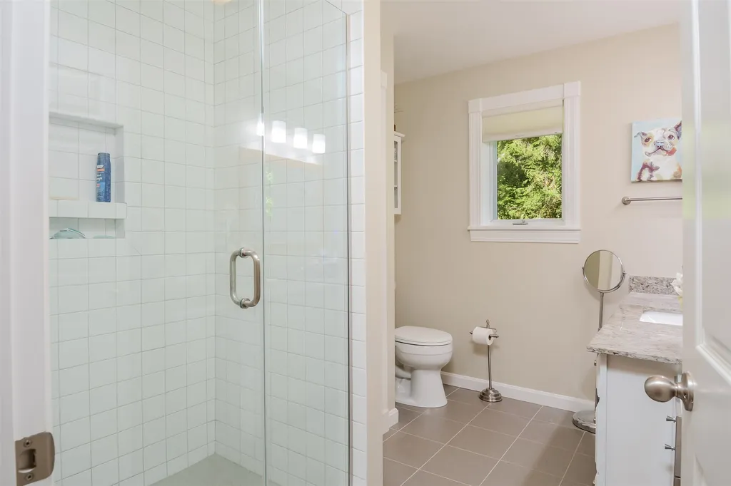 66 Kings Pine Road Wolfeboro NH 03894