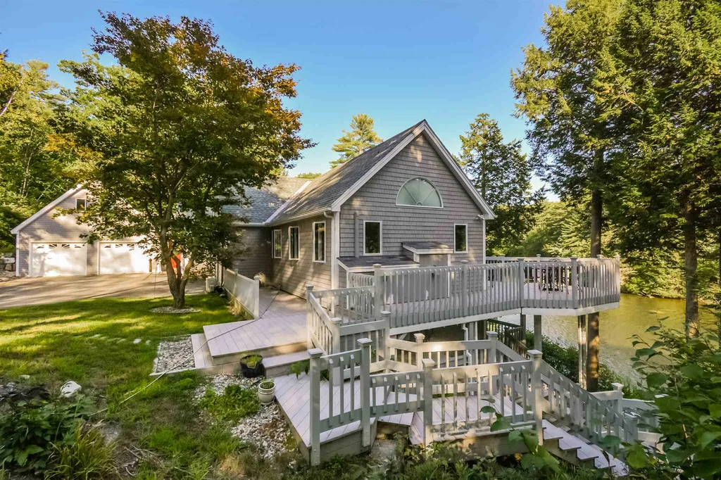 66 Kings Pine Road Wolfeboro NH 03894