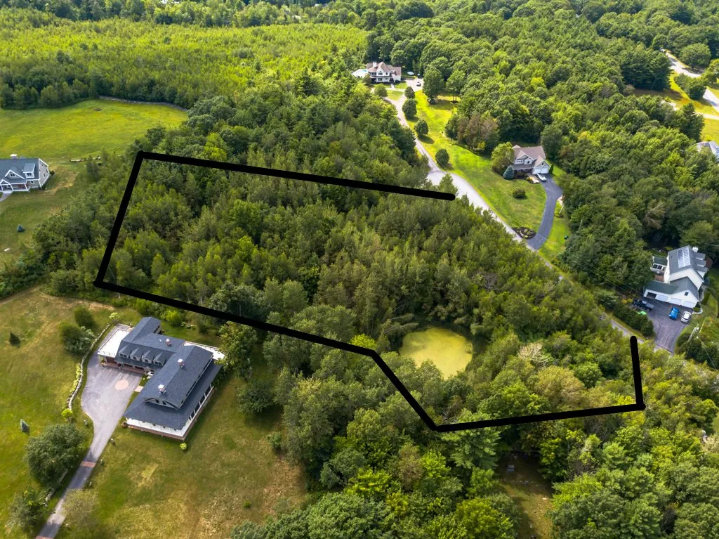 8 Poor Farm Road Gilford NH 03249
