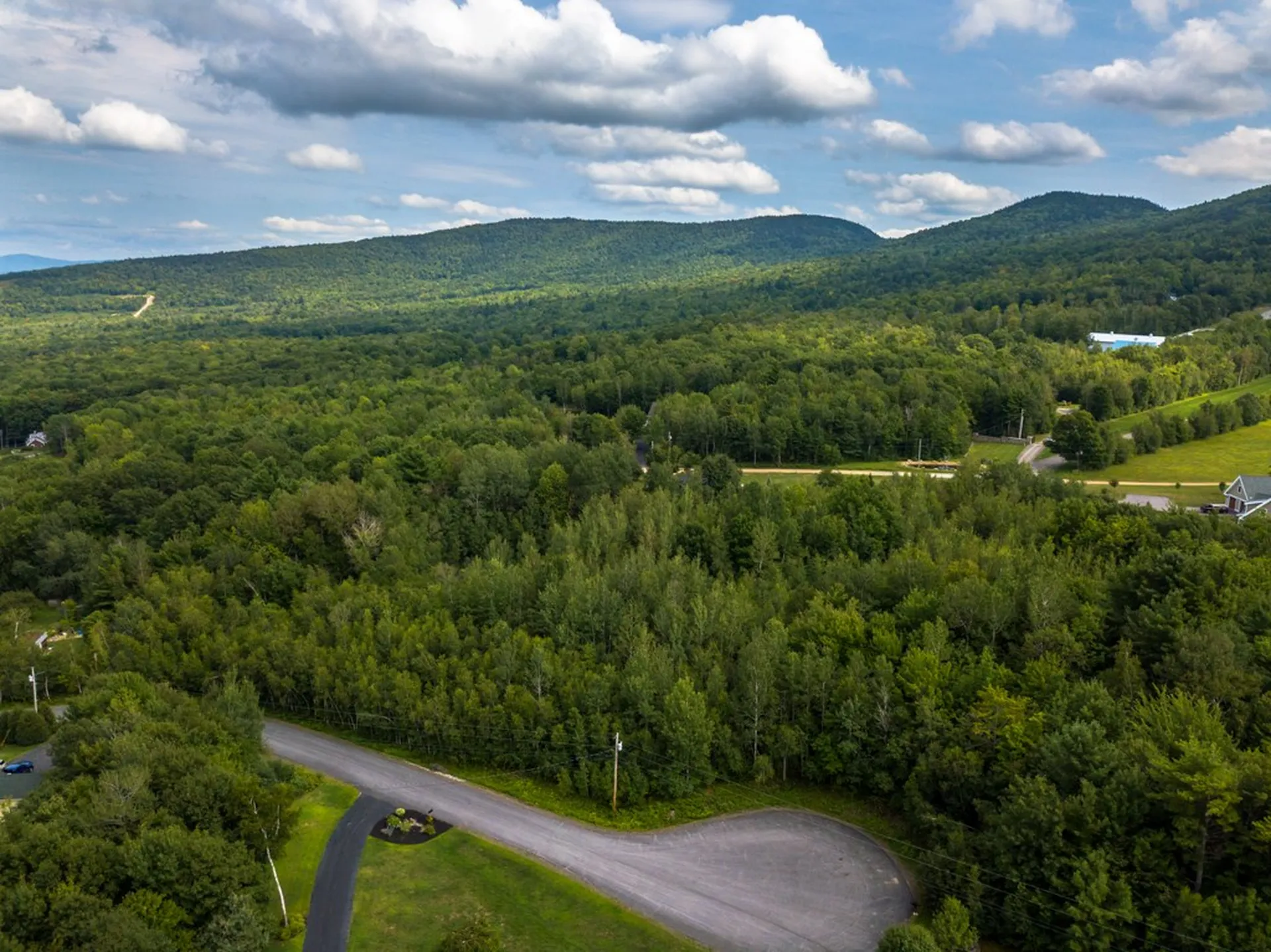 8 Poor Farm Road Gilford NH 03249