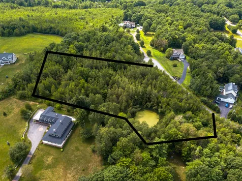 8 Poor Farm Road Gilford NH 03249