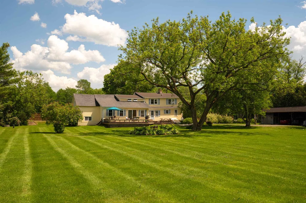 1011 Stagecoach Road Stowe VT 05672