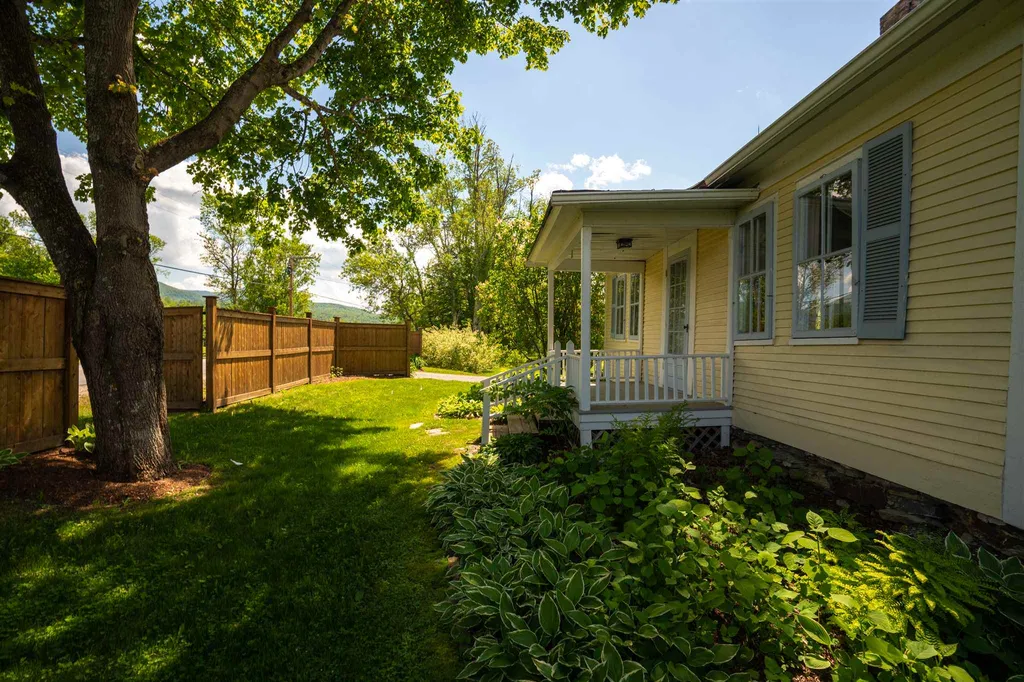 1011 Stagecoach Road Stowe VT 05672