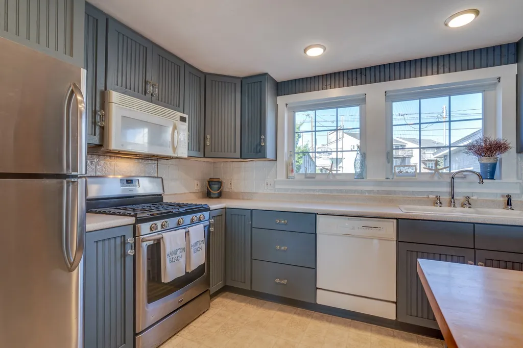 39 Harbor Road Hampton NH 03842
