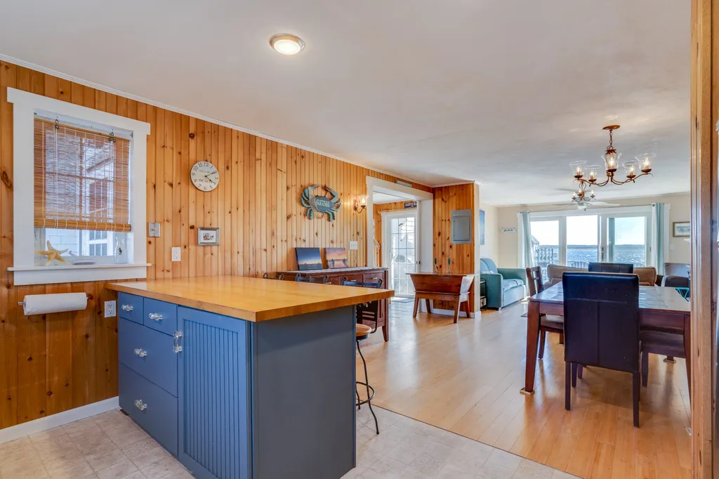 39 Harbor Road Hampton NH 03842