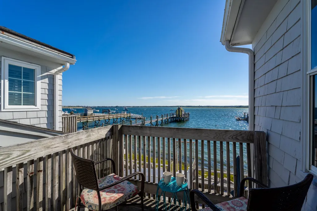 39 Harbor Road Hampton NH 03842
