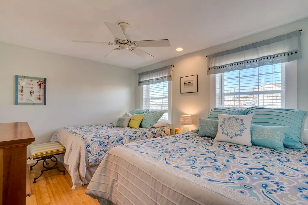 39 Harbor Road Hampton NH 03842