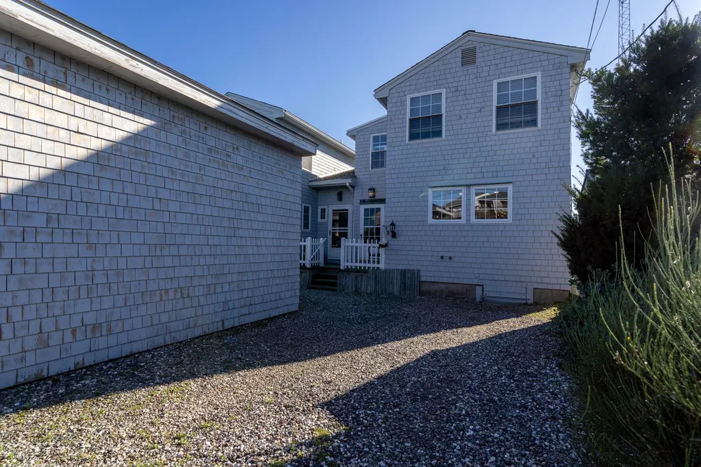 39 Harbor Road Hampton NH 03842