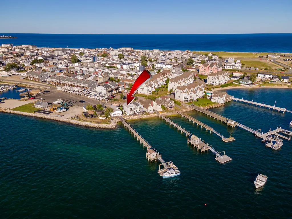 39 Harbor Road Hampton NH 03842