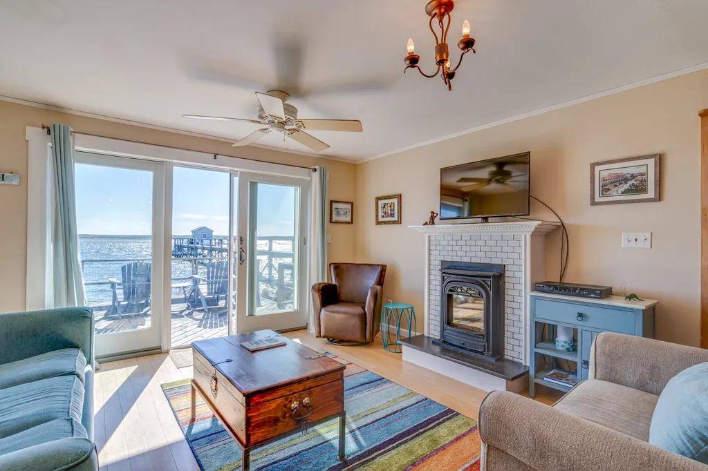 39 Harbor Road Hampton NH 03842