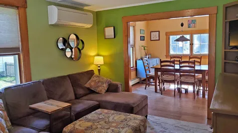 16 Willow Street Brattleboro VT 05301