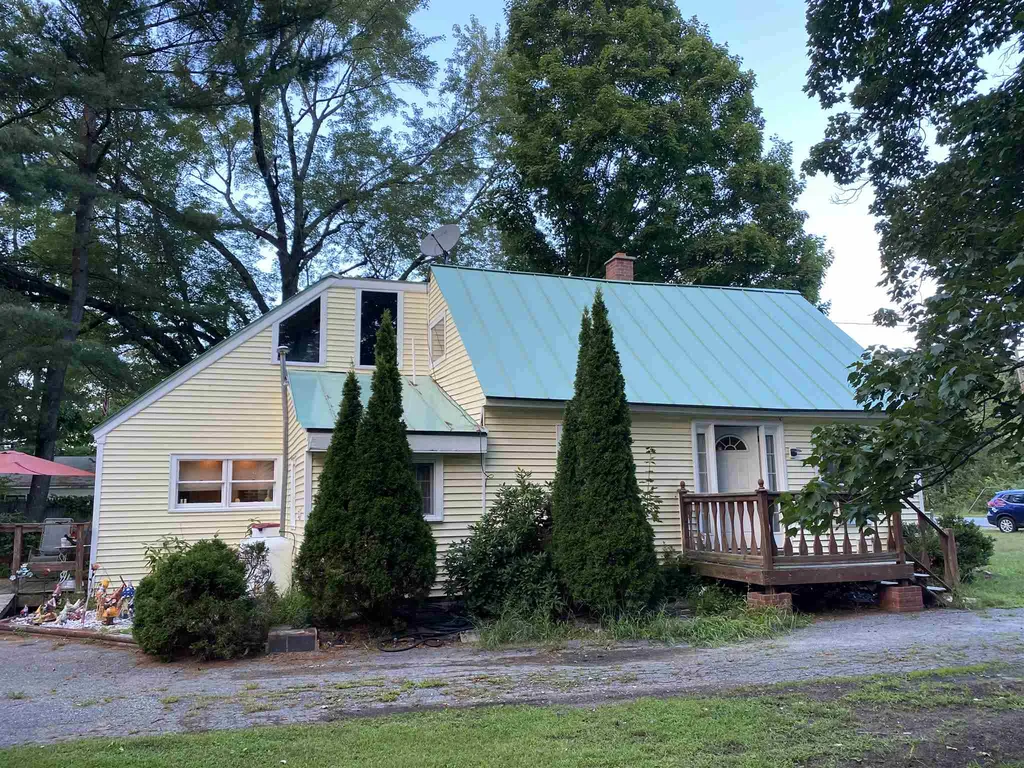 108 Old Church Road Claremont NH 03743