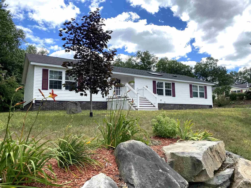 4 Tumbleweed Drive Rochester NH 03867