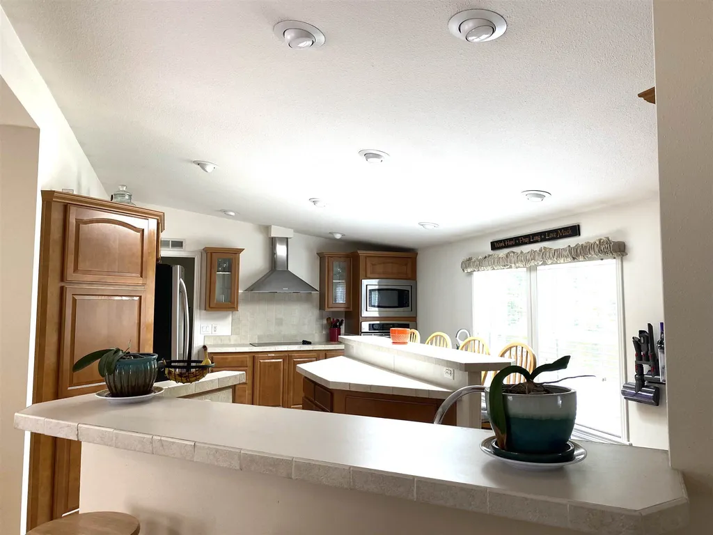 4 Tumbleweed Drive Rochester NH 03867