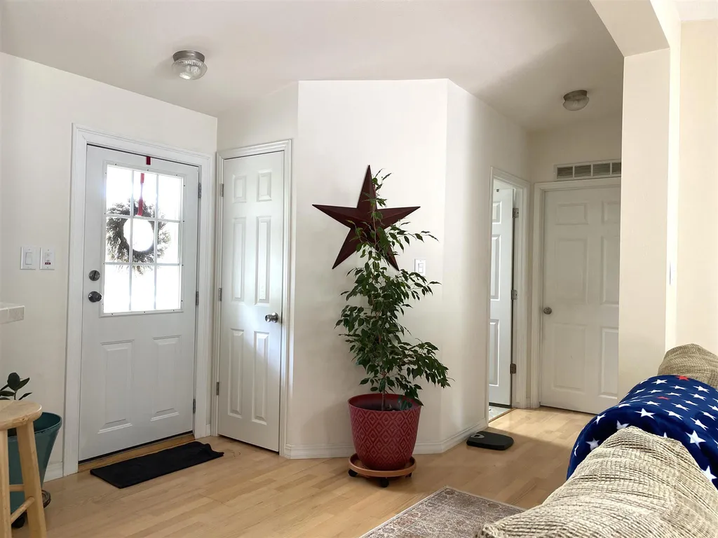 4 Tumbleweed Drive Rochester NH 03867