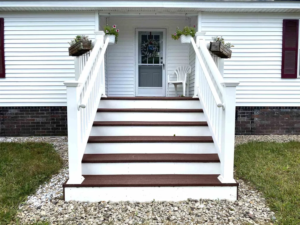 4 Tumbleweed Drive Rochester NH 03867