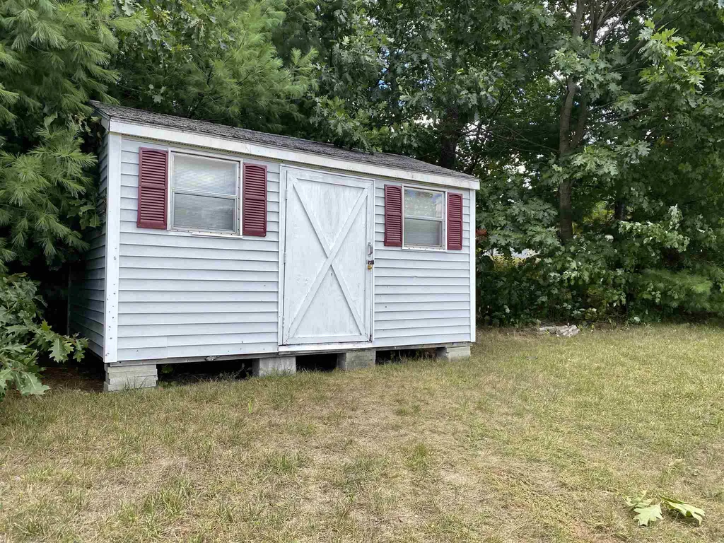 4 Tumbleweed Drive Rochester NH 03867
