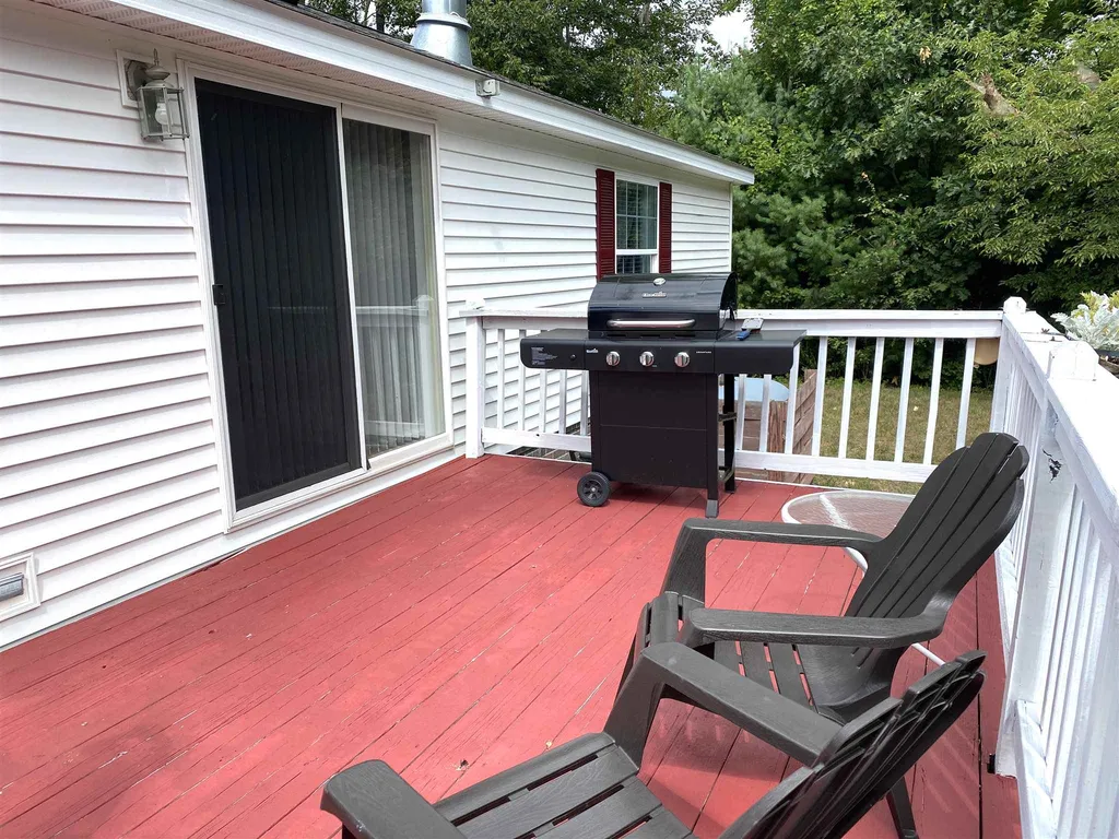 4 Tumbleweed Drive Rochester NH 03867