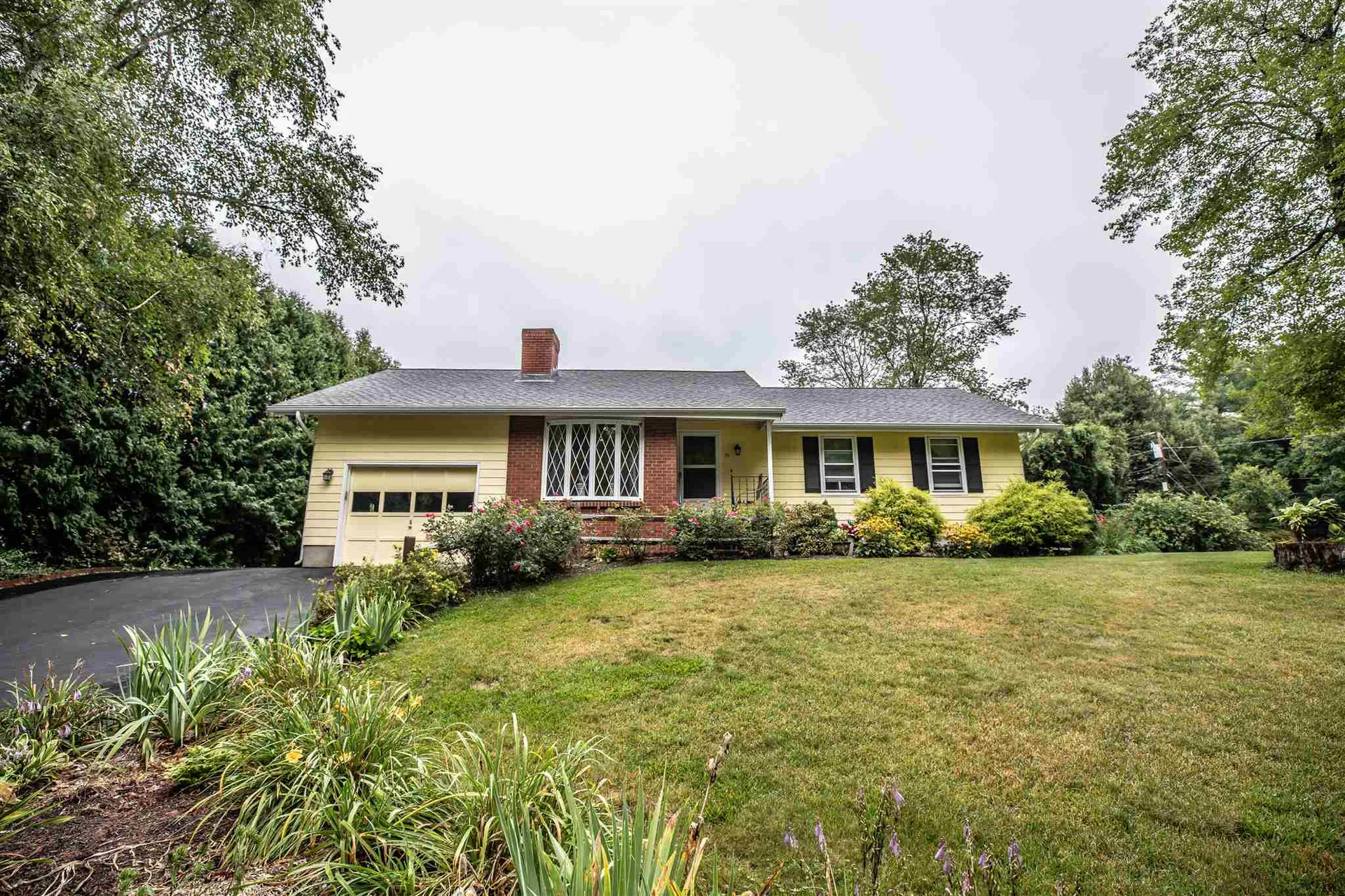 36 Sherwood Drive Hooksett NH 03106