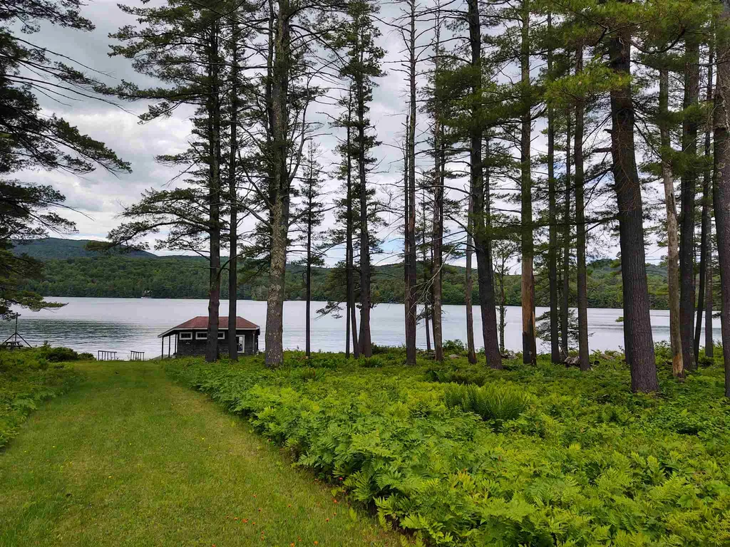 353 Wentworth Road Brookfield NH 03872