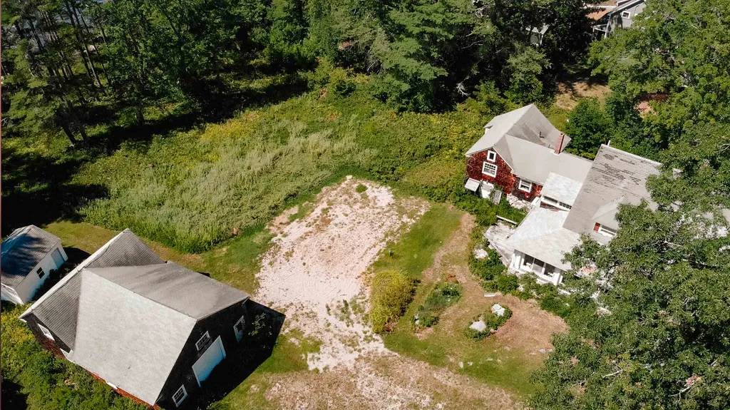 353 Wentworth Road Brookfield NH 03872